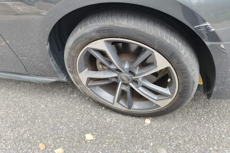 Used Audi A4L 2020 40 TFSI Fashion Dynamic Model Right Front Wheel Hub
