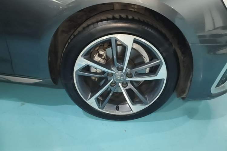 Used Audi A4L 2020 40 TFSI Fashion Dynamic Model Right Front Wheel Hub