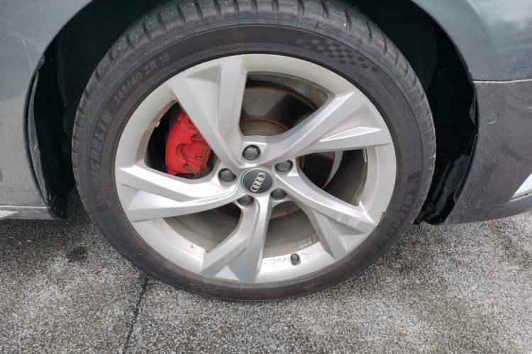 Used Audi A4L 2020 40 TFSI Luxury Prestige Edition Right Front Wheel Hub