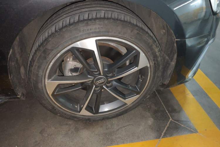 Used Audi A4L 2020 40 TFSI Fashion Dynamic Model Right Front Wheel Hub