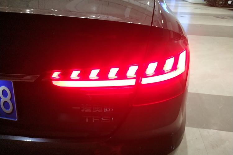 Used Audi A4L 2020 40 TFSI Fashion Dynamic Model Right Rear Taillight