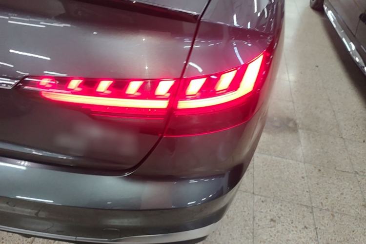Used Audi A4L 2020 40 TFSI Fashion Dynamic Model Right Rear Taillight