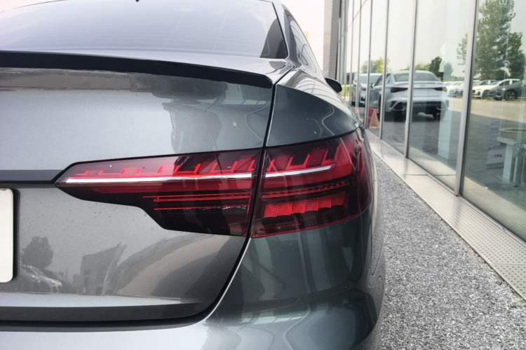Used Audi A4L 2020 40 TFSI quattro Luxury Dynamic Model Right Rear Taillight