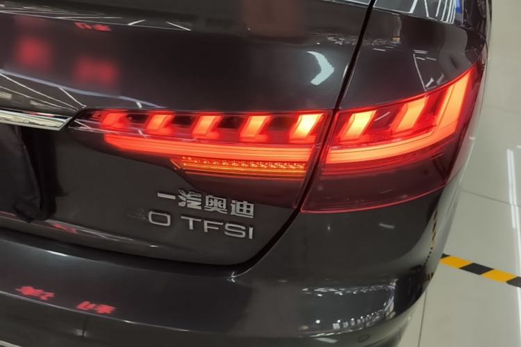 Used Audi A4L 2020 40 TFSI Fashion Dynamic Model Right Rear Taillight