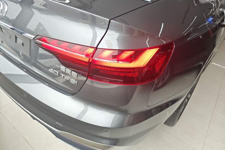 Used Audi A4L 2020 40 TFSI Fashion Dynamic Model Right Rear Taillight