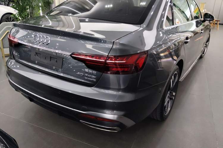 Used Audi A4L 2020 40 TFSI quattro Luxury Dynamic Model Right Rear Taillight