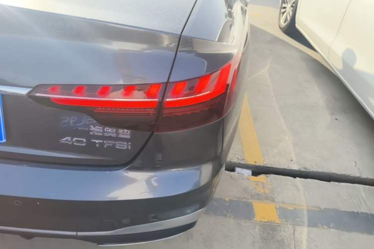 Used Audi A4L 2020 40 TFSI Fashion Dynamic Model Right Rear Taillight
