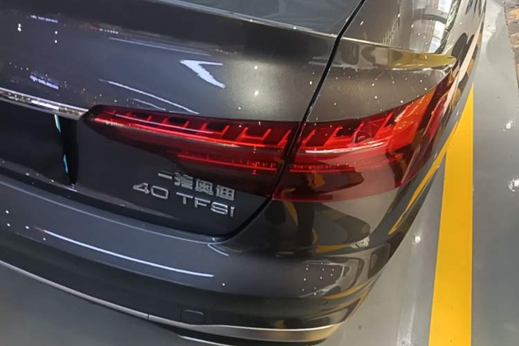 Used Audi A4L 2020 40 TFSI Fashion Dynamic Model Right Rear Taillight
