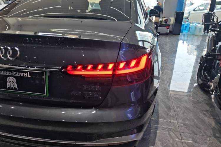 Used Audi A4L 2020 40 TFSI quattro Luxury Dynamic Model Right Rear Taillight