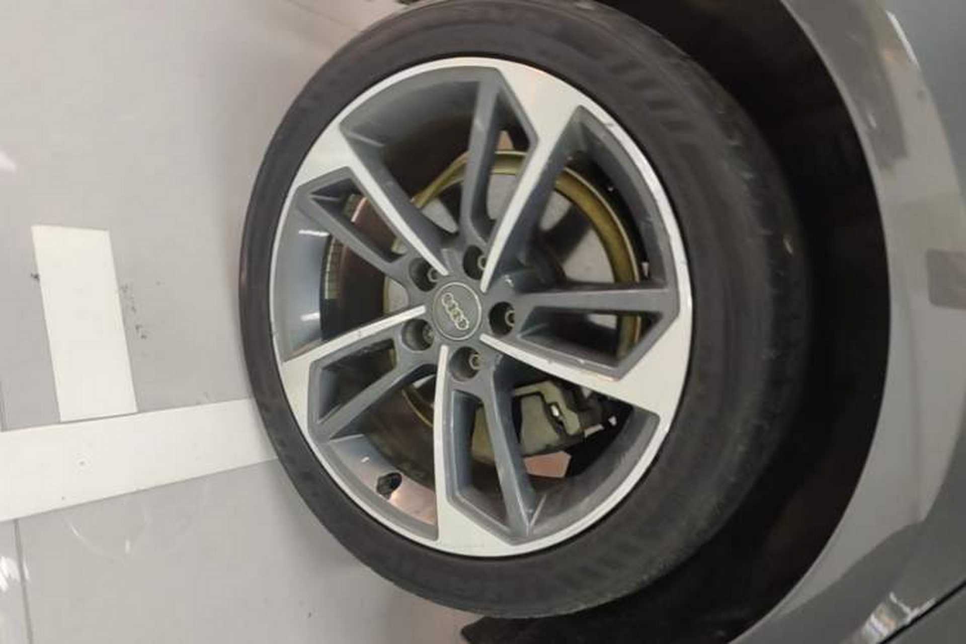 Used Audi A4L 2020 40 TFSI Luxury Dynamic Model Right Rear Wheel Hub