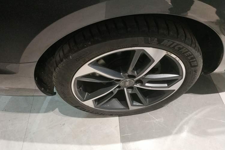 Used Audi A4L 2020 40 TFSI Fashion Dynamic Model Right Rear Wheel Hub