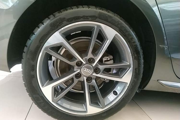 Used Audi A4L 2020 40 TFSI Fashion Dynamic Model Right Rear Wheel Hub