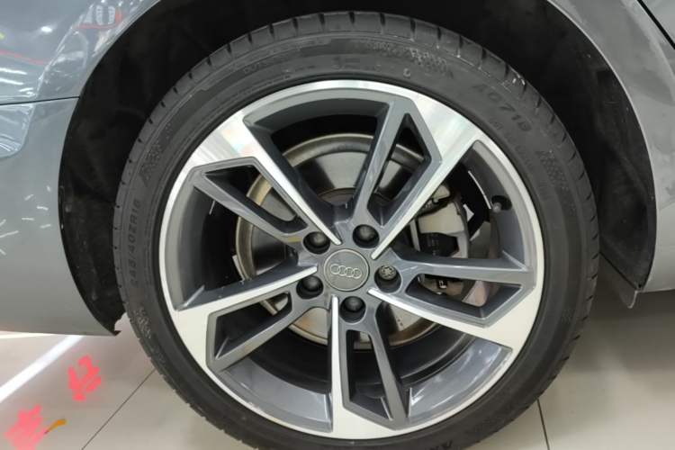 Used Audi A4L 2020 40 TFSI Fashion Dynamic Model Right Rear Wheel Hub