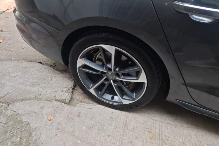 Used Audi A4L 2020 40 TFSI Fashion Dynamic Model Right Rear Wheel Hub
