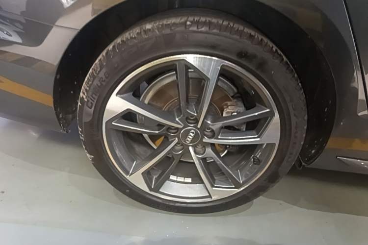 Used Audi A4L 2020 40 TFSI Fashion Dynamic Model Right Rear Wheel Hub