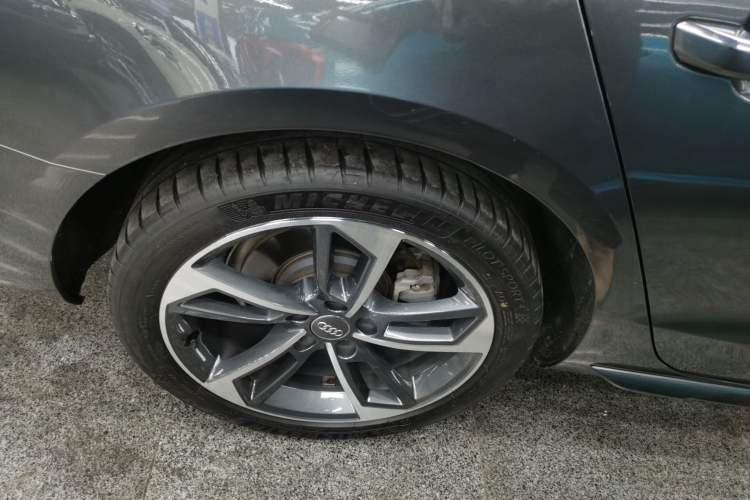 Used Audi A4L 2020 40 TFSI Fashion Dynamic Model Right Rear Wheel Hub