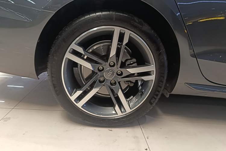 Used Audi A4L 2020 40 TFSI Fashion Dynamic Model Right Rear Wheel Hub