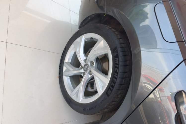 Used Audi A4L 2020 40 TFSI Luxury Prestige Edition Right Rear Wheel Hub