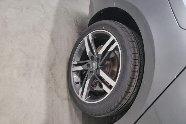 Used Audi A4L 2020 40 TFSI Luxury Dynamic Model Right Rear Wheel Hub