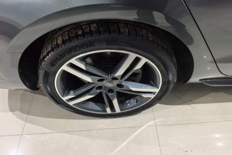 Used Audi A4L 2020 40 TFSI Fashion Dynamic Model Right Rear Wheel Hub