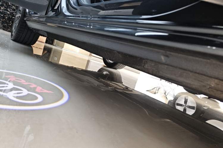 Used Audi A4L 2020 40 TFSI Fashion Dynamic Model Right Side Sill