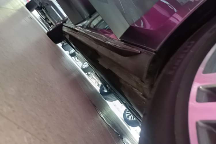 Used Audi A4L 2020 40 TFSI quattro Luxury Dynamic Model Right Side Sill