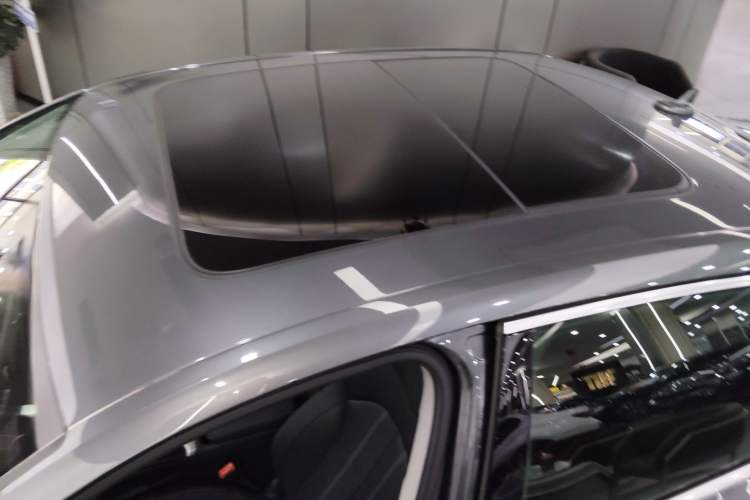 Used Audi A4L 2020 40 TFSI quattro Luxury Dynamic Model Roof