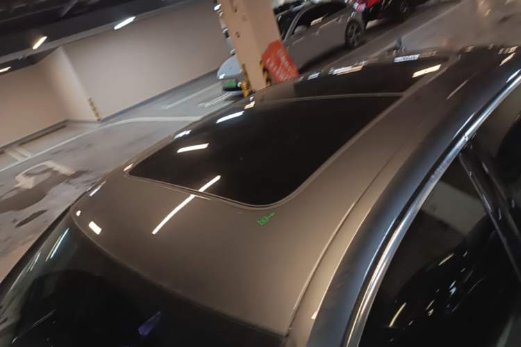 Used Audi A4L 2020 40 TFSI Luxury Dynamic Model Roof