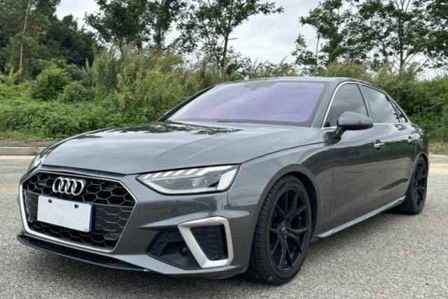 Audi A4L 2020 40 TFSI Luxury Dynamic Model с пробегом