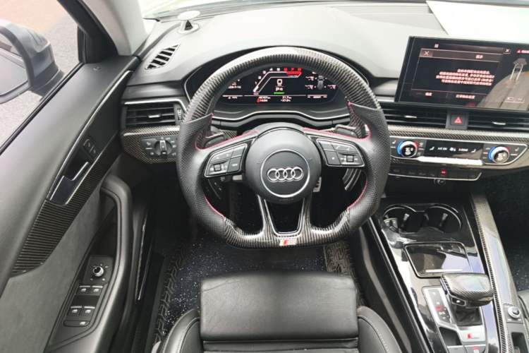 Used Audi A4L 2020 40 TFSI quattro Luxury Dynamic Model Steering Wheel