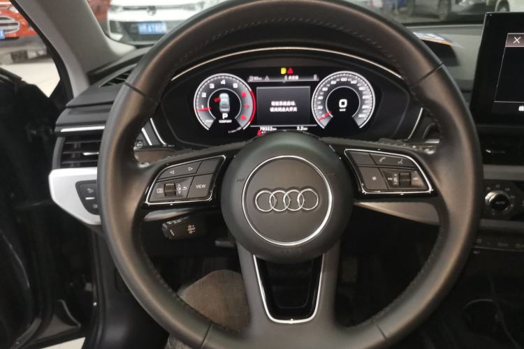 Used Audi A4L 2020 40 TFSI Fashion Dynamic Model Steering Wheel