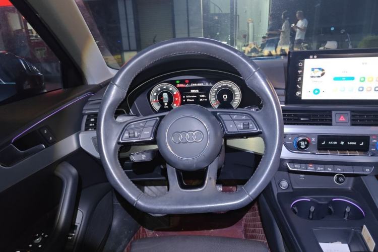 Used Audi A4L 2020 40 TFSI Luxury Dynamic Model Steering Wheel