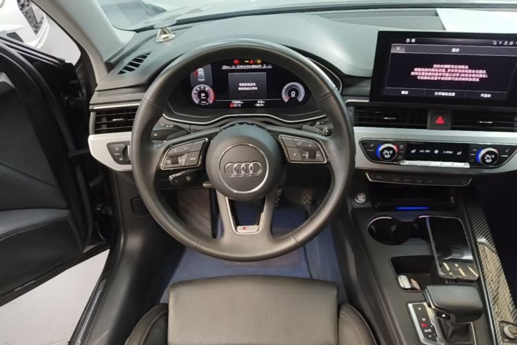 Used Audi A4L 2020 40 TFSI quattro Luxury Dynamic Model Steering Wheel