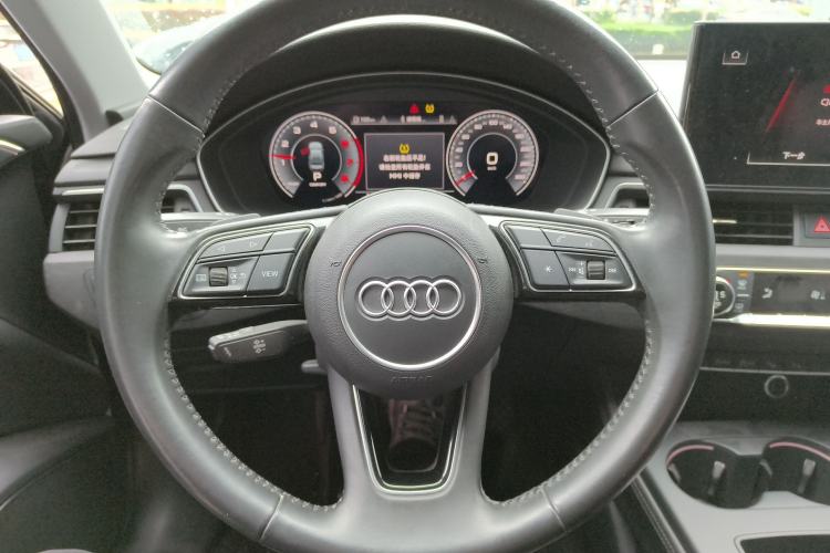 Used Audi A4L 2020 40 TFSI Luxury Prestige Edition Steering Wheel