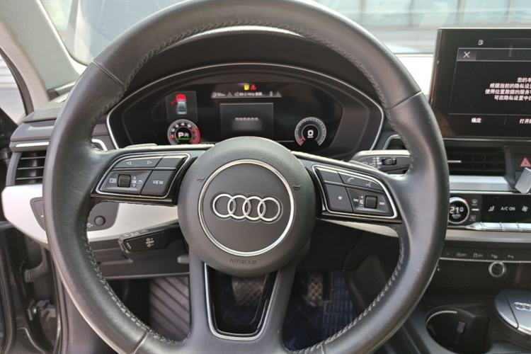 Used Audi A4L 2020 40 TFSI quattro Luxury Dynamic Model Steering Wheel