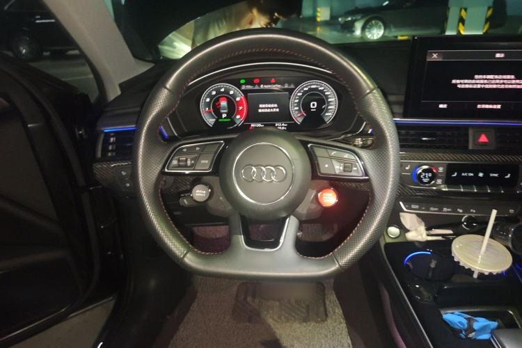 Used Audi A4L 2020 40 TFSI Luxury Dynamic Model Steering Wheel