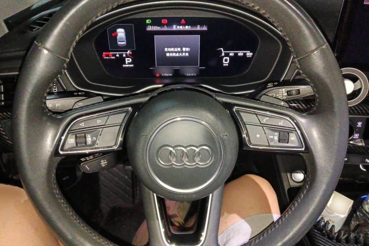 Used Audi A4L 2020 40 TFSI Luxury Dynamic Model Steering Wheel