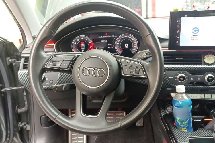 Used Audi A4L 2020 40 TFSI Fashion Dynamic Model Steering Wheel