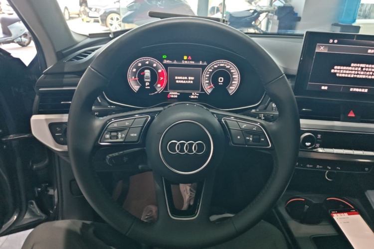 Used Audi A4L 2020 40 TFSI quattro Luxury Dynamic Model Steering Wheel