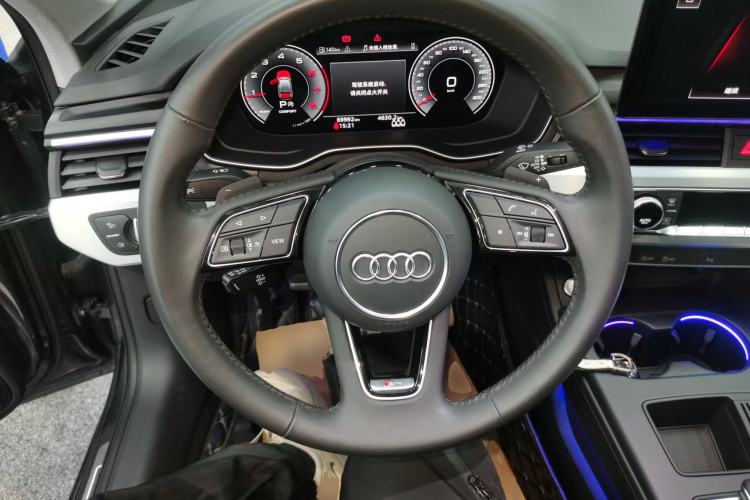 Used Audi A4L 2020 40 TFSI Fashion Dynamic Model Steering Wheel