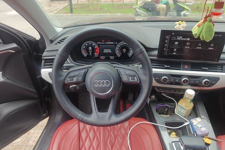 Used Audi A4L 2020 40 TFSI Fashion Dynamic Model Steering Wheel