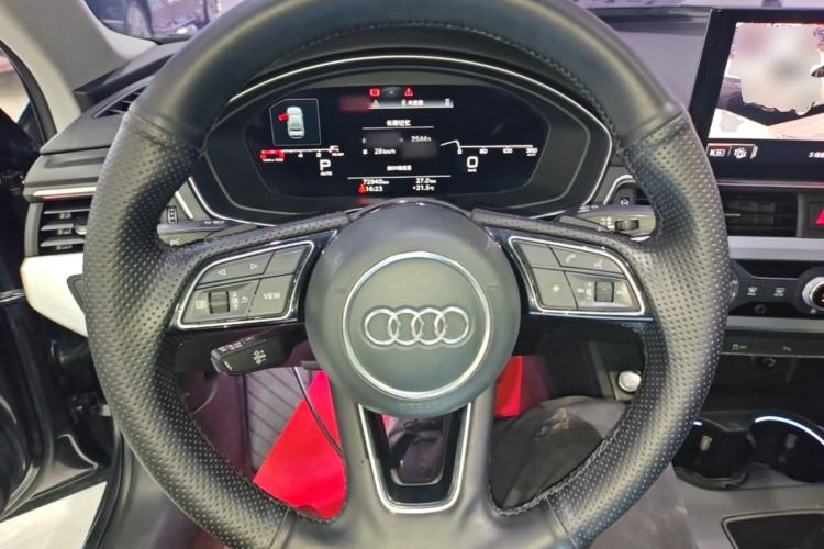 Used Audi A4L 2020 40 TFSI Fashion Dynamic Model Steering Wheel