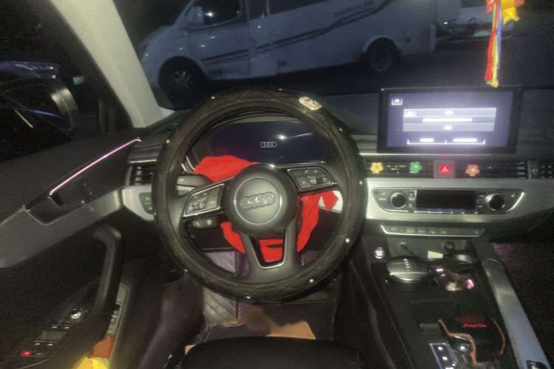 Used Audi A4L 2020 40 TFSI Luxury Dynamic Model Steering Wheel