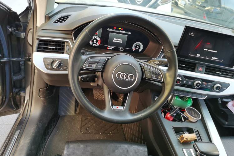 Used Audi A4L 2020 40 TFSI Fashion Dynamic Model Steering Wheel