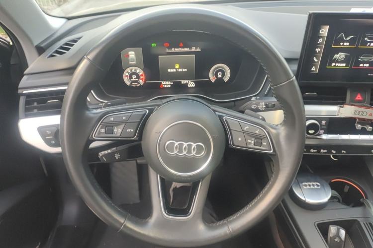 Used Audi A4L 2020 40 TFSI Luxury Dynamic Model Steering Wheel