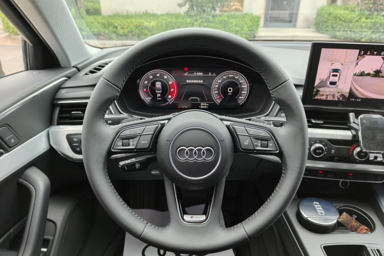 Used Audi A4L 2020 40 TFSI Fashion Dynamic Model Steering Wheel