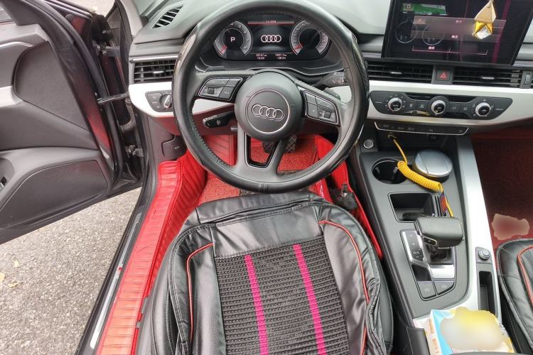 Used Audi A4L 2020 40 TFSI Fashion Dynamic Model Steering Wheel