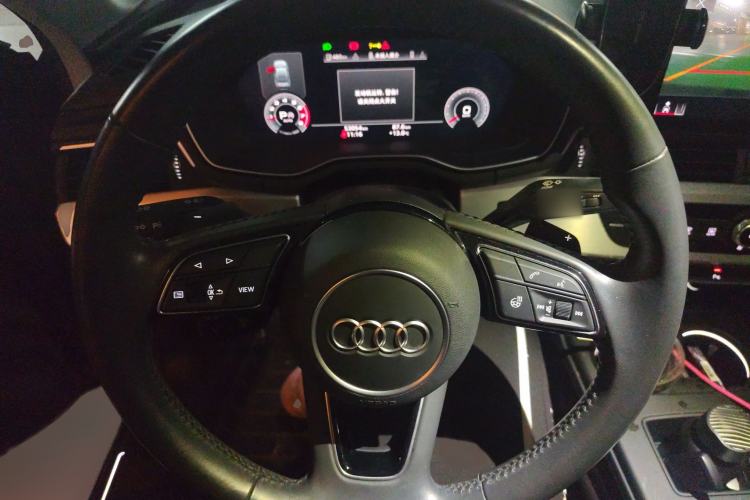 Used Audi A4L 2020 40 TFSI Fashion Dynamic Model Steering Wheel