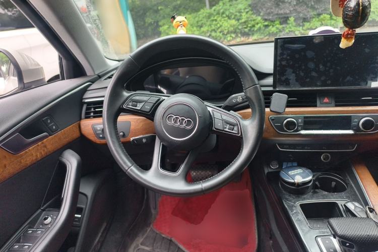 Used Audi A4L 2020 40 TFSI Fashion Dynamic Model Steering Wheel