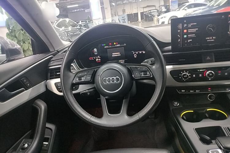 Used Audi A4L 2020 40 TFSI Fashion Dynamic Model Steering Wheel
